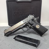 SIG SAUER AIRGUNS 1911 stand - 1 of 5