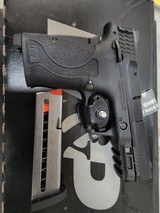 SMITH & WESSON 11663 M&P Shield EZ 380 M2.0 - 3 of 6