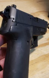 SIG SAUER P226 - 3 of 5