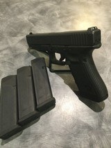 GLOCK G17 GEN 4 - 1 of 3