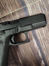 GLOCK 19 9MM G19 GEN 5 w/ 17rd Mag - 2 of 5