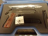 SPRINGFIELD ARMORY 1911 MIL-SPEC (GI.45) - 1 of 7