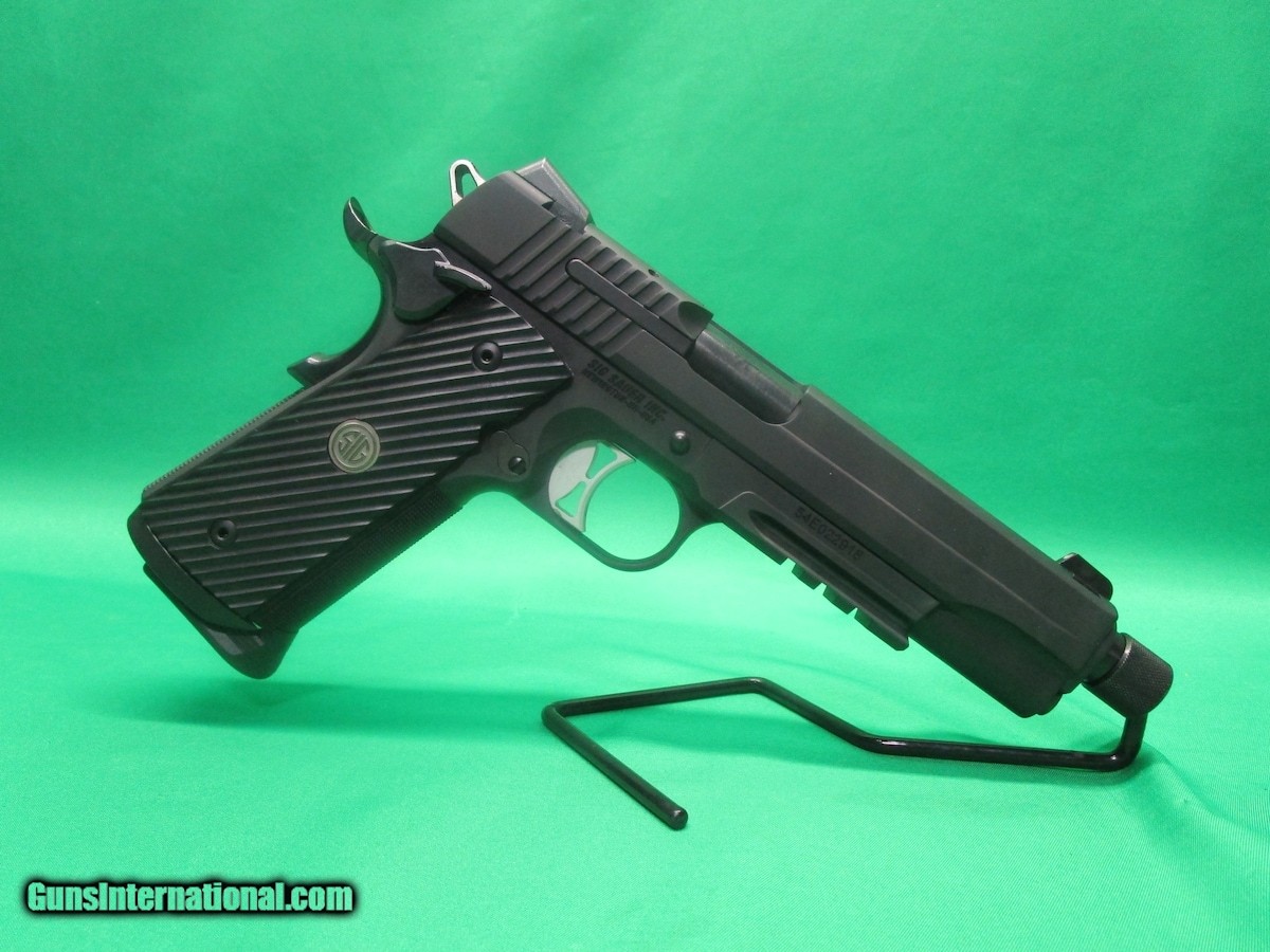 SIG SAUER 1911
