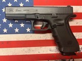 GLOCK 22 G22 GEN 4 .40 (Night Sights) POLICE TRADE IN - 1 of 7
