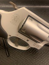SMITH & WESSON 637 - 6 of 7