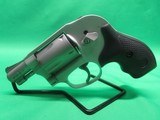 SMITH & WESSON 638-3 - 2 of 6