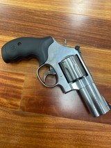 SMITH & WESSON 686 PLUS - 3 of 4