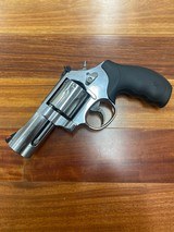 SMITH & WESSON 686 PLUS - 2 of 4