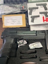 HK P30 L - 1 of 2