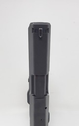 HECKLER & KOCH USP COMPACT 45 - 3 of 7