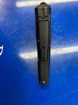 SMITH & WESSON M&P40 M2.0 - 3 of 4