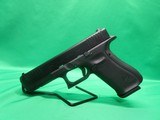 GLOCK 17 GEN5 - 2 of 5