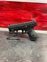 BERETTA USA APX Compact - 2 of 4