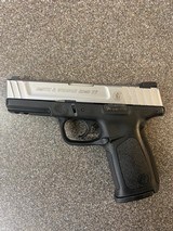 SMITH & WESSON SD40 VE CA COMPLIANT - 2 of 5