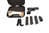 GLOCK 17 G17 gen 5 17 Round 9MM LUGER (9X19 PARA) - 1 of 6