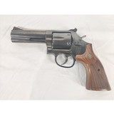 SMITH & WESSON Model 586 Like New w/Box - 5 of 7