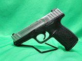 SMITH & WESSON SD40VE - 1 of 6