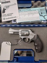 SMITH & WESSON MODEL 60 CHIEFS SPECIAL - 1 of 3