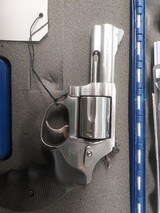 SMITH & WESSON MODEL 60 CHIEFS SPECIAL - 2 of 3