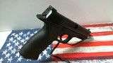 SMITH & WESSON M&P40 - 5 of 7