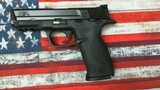 SMITH & WESSON M&P40 - 3 of 7