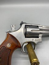 SMITH & WESSON 686-3 - 5 of 5