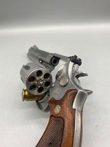 SMITH & WESSON 686-3 - 2 of 5