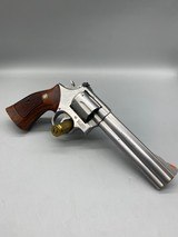 SMITH & WESSON 686-3 - 3 of 5