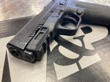 SMITH & WESSON M&P9 SHIELD EZ M2.0 - 4 of 6