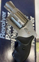 SMITH & WESSON 640 - 1 of 5