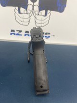 GLOCK 17Gen4 - 3 of 5