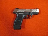 RUGER SR9C - 1 of 4