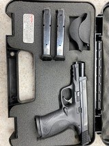 SMITH & WESSON LE M&P 40 - 2 of 2