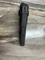 SMITH & WESSON M&P M2.0 COMPACT - 3 of 4