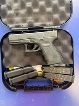 GLOCK G23 - 1 of 3