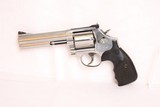 SMITH & WESSON 686 - 1 of 3