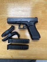 GLOCK 17 G17 GEN 4 9MM - 1 of 2