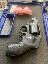 SMITH & WESSON 442 - 5 of 7