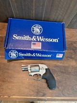 SMITH & WESSON 38 AIRWEIGHT - 1 of 4