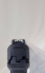 SMITH & WESSON M&P 40 - 5 of 7