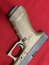 GLOCK Rare OD Green 17 gen 4 - 2 of 7