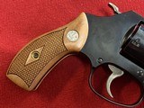 SMITH & WESSON 36 - 10 snub nose BLUED - 6 of 7