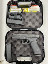 GLOCK Blue Label G17 Gen 5 - 1 of 3