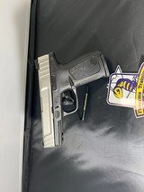 SMITH & WESSON SD9 VE - 2 of 6