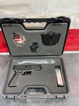 SPRINGFIELD ARMORY XD-40 - 4 of 4
