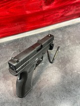 SPRINGFIELD ARMORY XD-40 - 3 of 4