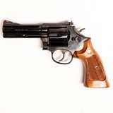 SMITH & WESSON MODEL 586 - 2 of 5
