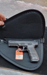 HECKLER & KOCH VP9 - 1 of 3