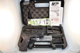 Smith & Wesson M&P 40 M2.0 Carry and Range Kit - 1 of 7