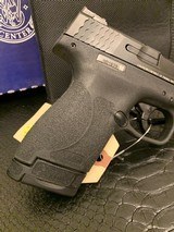 SMITH & WESSON Performance Center M&P9 Shield M2.0 Every Day Carry Kit - 7 of 7